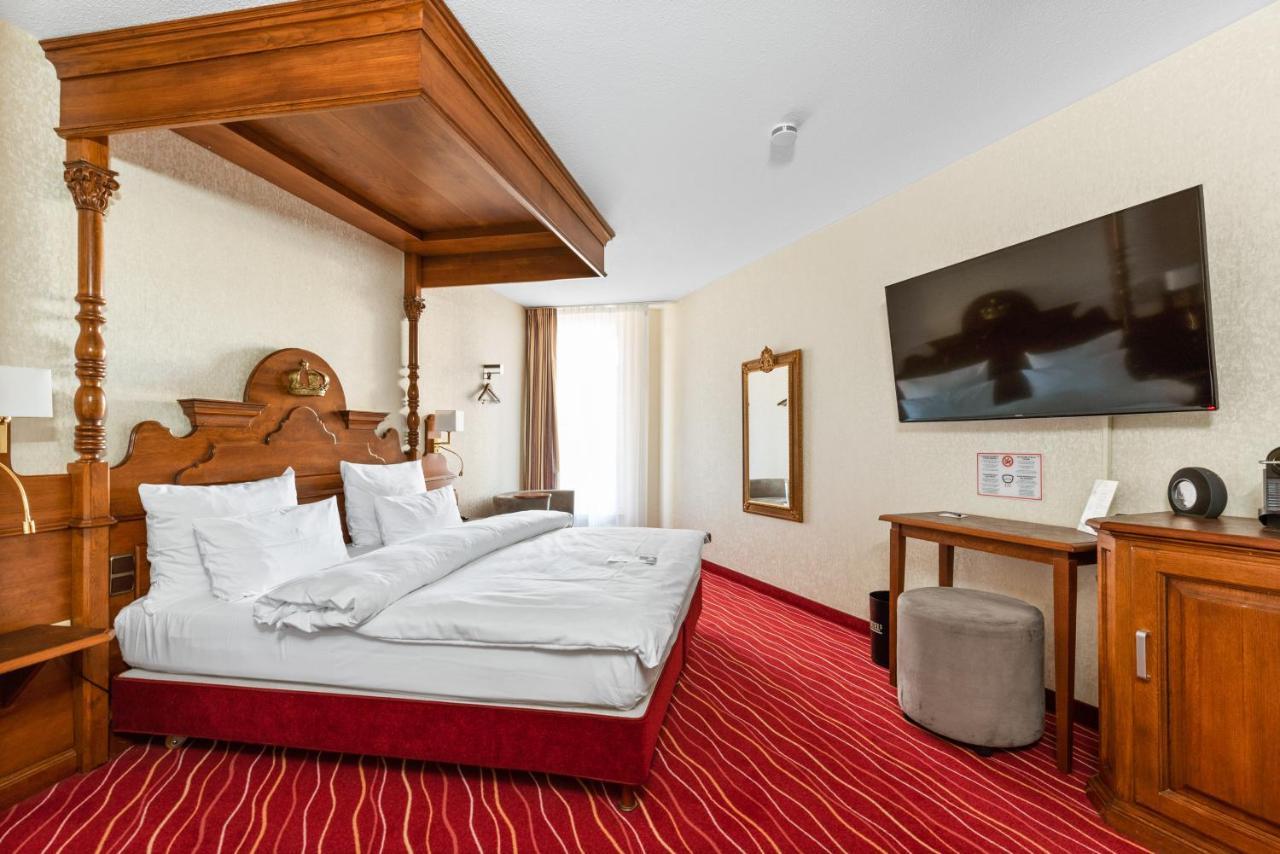 Hotel King's First München